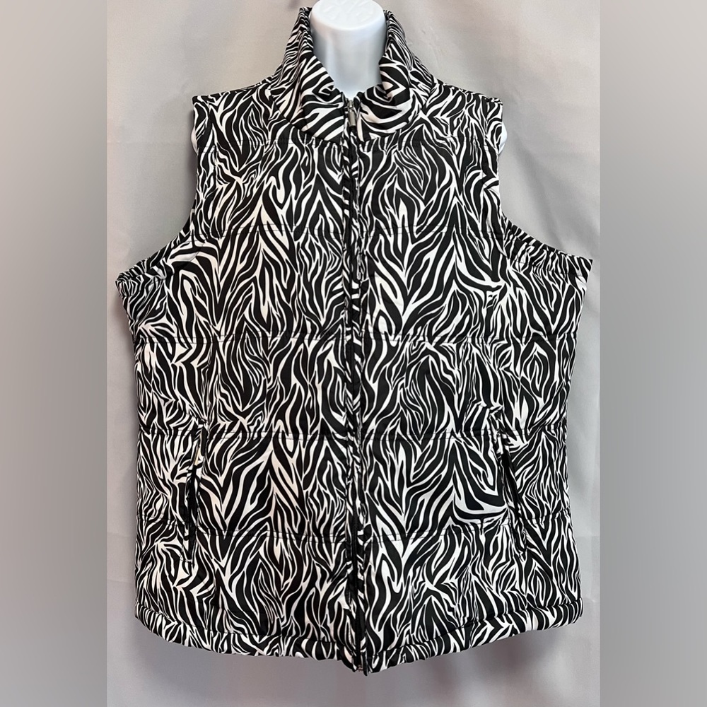 Jane Ashley Womens Size XL Black White Zebra Lightweight Puffer Polyester Vest‎